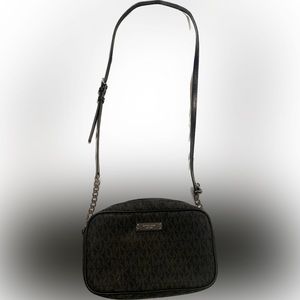 Michael Kors purse brand new 9x6 black